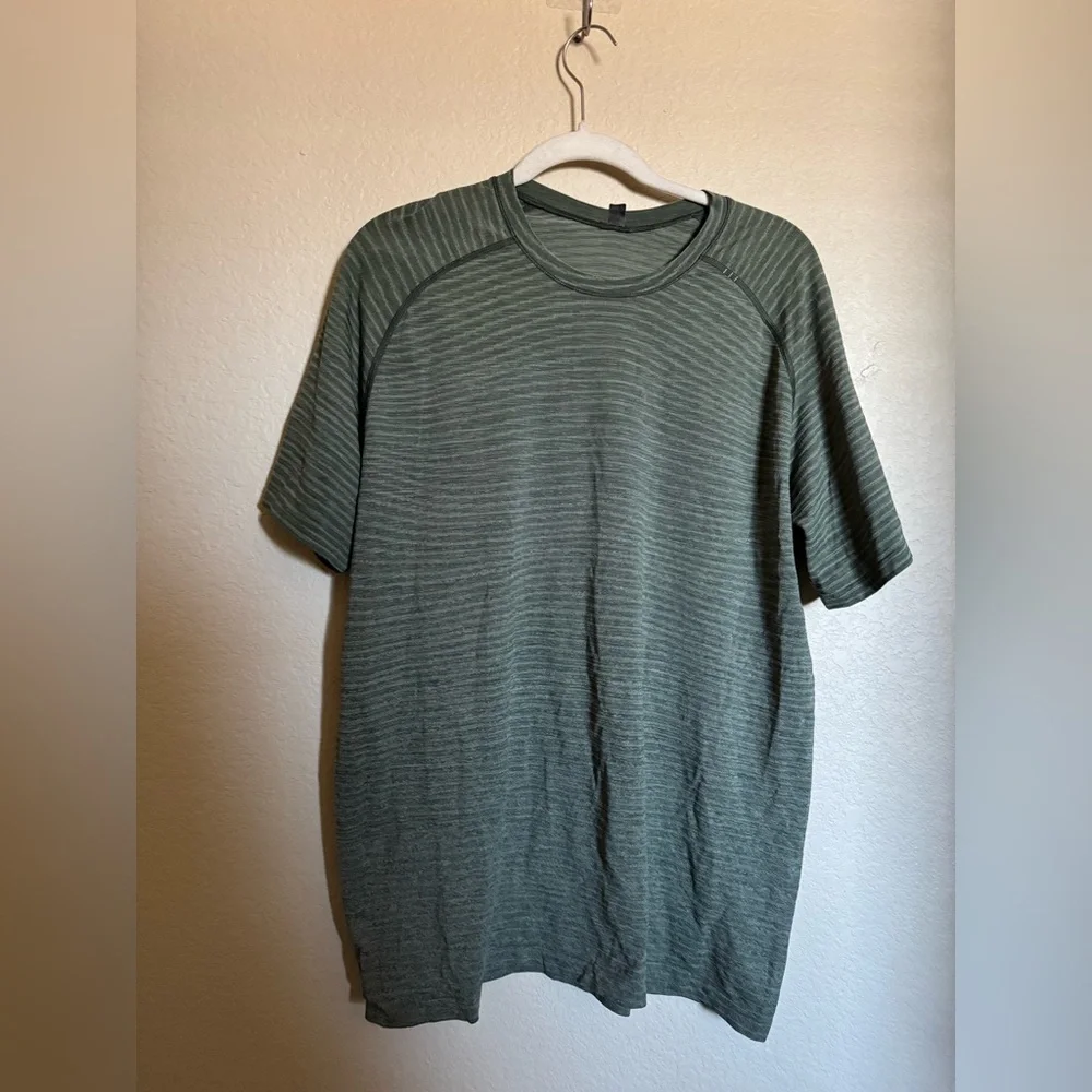 Lululemon Metal Vent Tech Short Sleeve 2.0 Shirt Sz XL Wave Fade‎ Rosemary Green